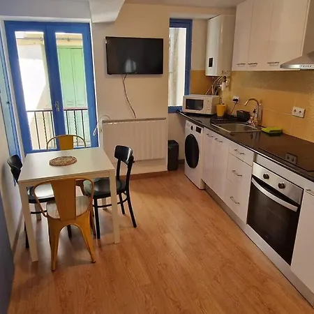 Appartement Maisonnette A Deux Pas De La Plage. *